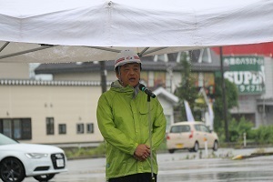 第35回新潟県消防救助技術大会に出場する消防隊員の市長査閲で公表する林市長