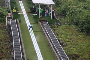 スタートする選手