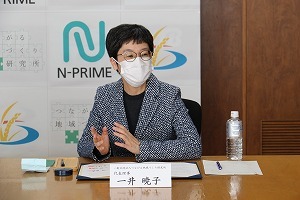 貴社からの質問に対応する一井代表理事