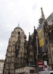 ボーティフ教会の外形（ウィーン）