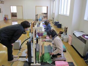 （写真）織り講習会の様子