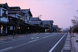 黄昏の牧之通り