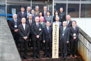 開所式の参列者一同