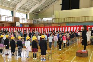 五日町小学校の入学式の様子