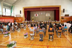 三用小学校の入学式の様子