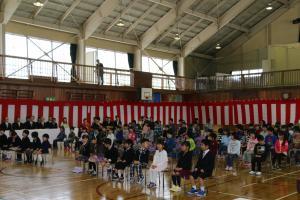 五日町小学校の入学式の様子