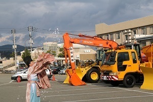 除雪車出動式での安全祈願祭の様子2