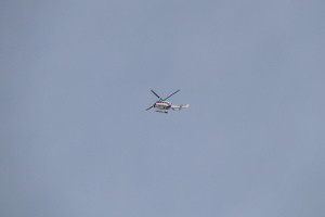 上空で撮影する防災ヘリ