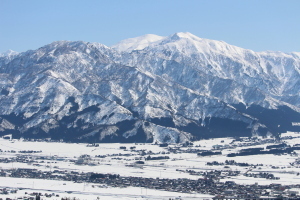 晴天に恵まれ見通せた巻機山