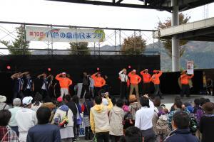 ダンスステージイベントの様子