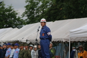 講評を述べる林市長