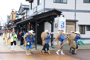 祭りの様子