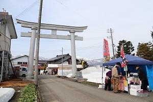 地域の中の大鳥居