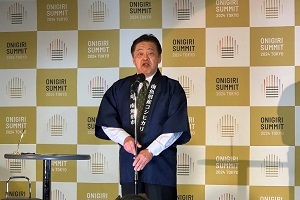 林市長が挨拶する様子