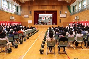 五十沢小学校入学式全体の様子
