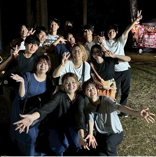 地域のお祭りで記念撮影