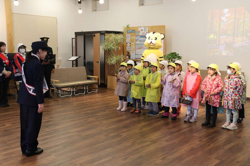 一日消防署長挨拶.JPG