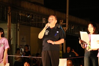 挨拶をする林市長